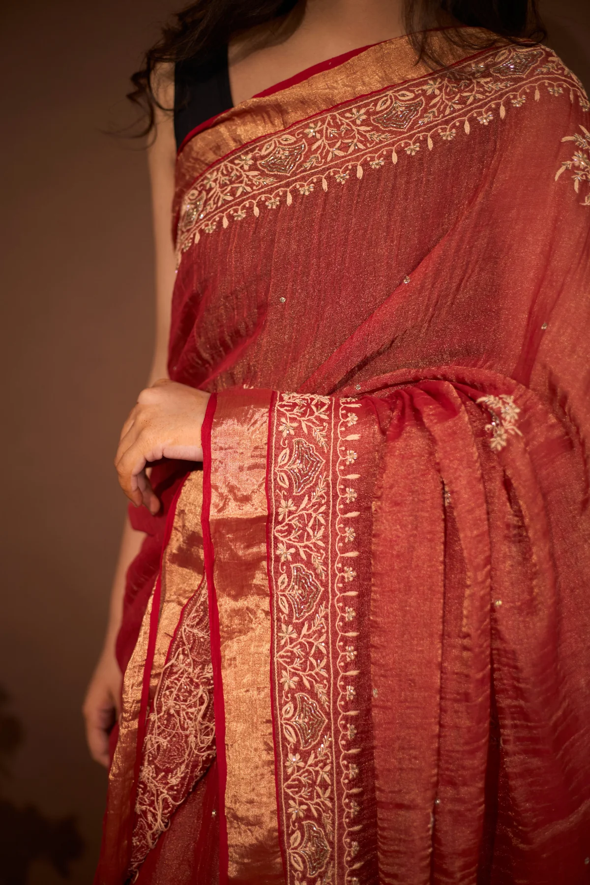 Arsh Hand Crafted Pure Tissue Banarasi Chikankari Saree - Image 4
