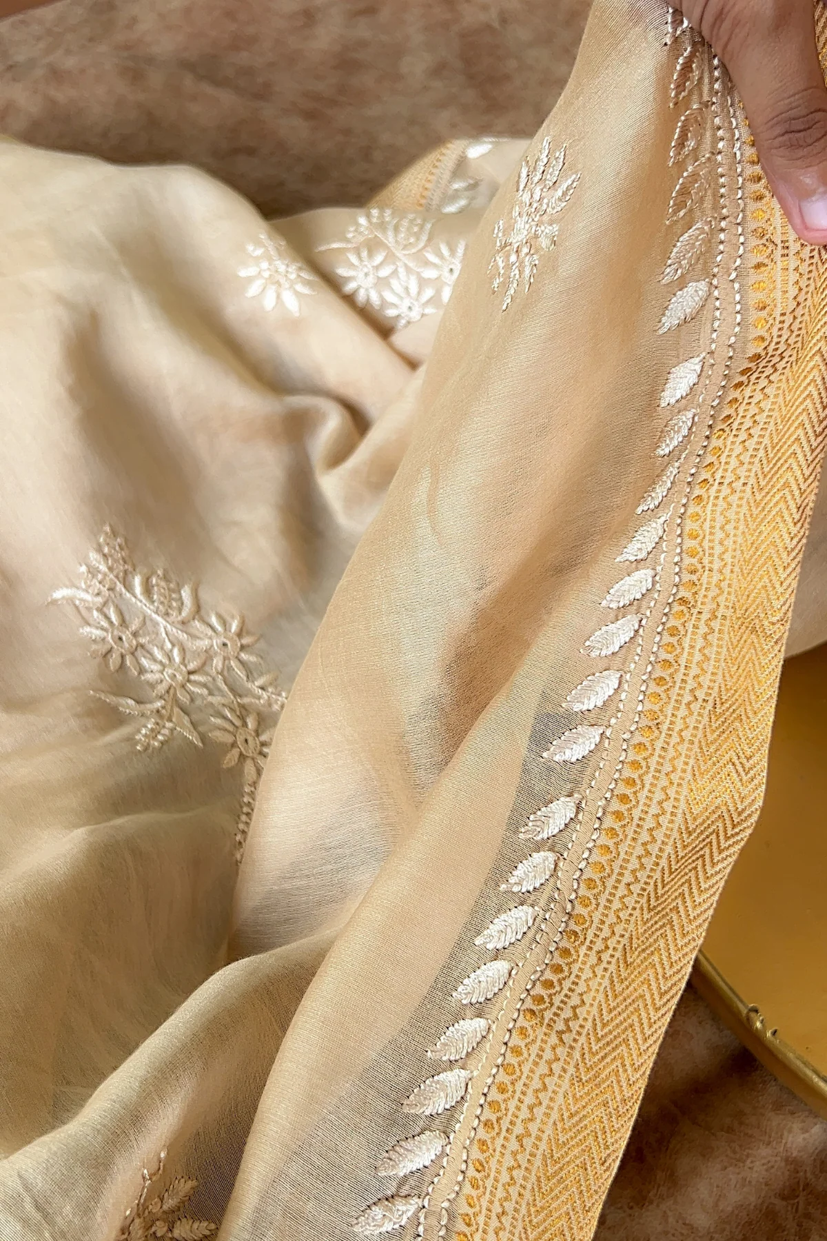 Arsh Hand Embroidered Chanderi Silk Chikan Saree - Image 4
