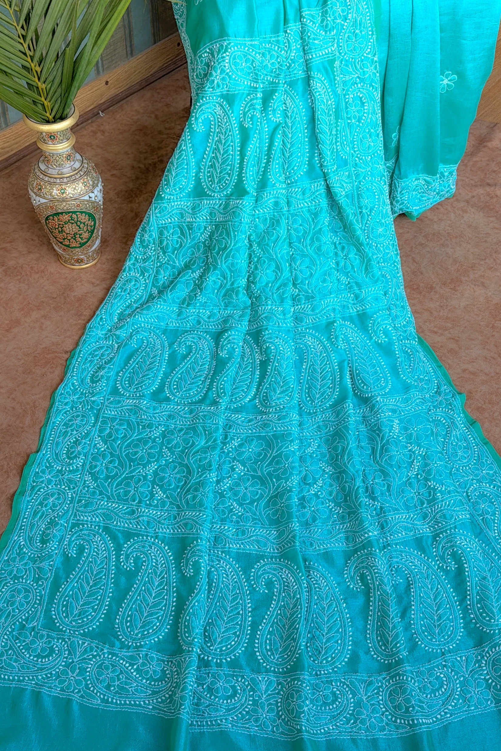 Arsh Hand Embroidered Pure Silk Chikankari Saree - Image 2