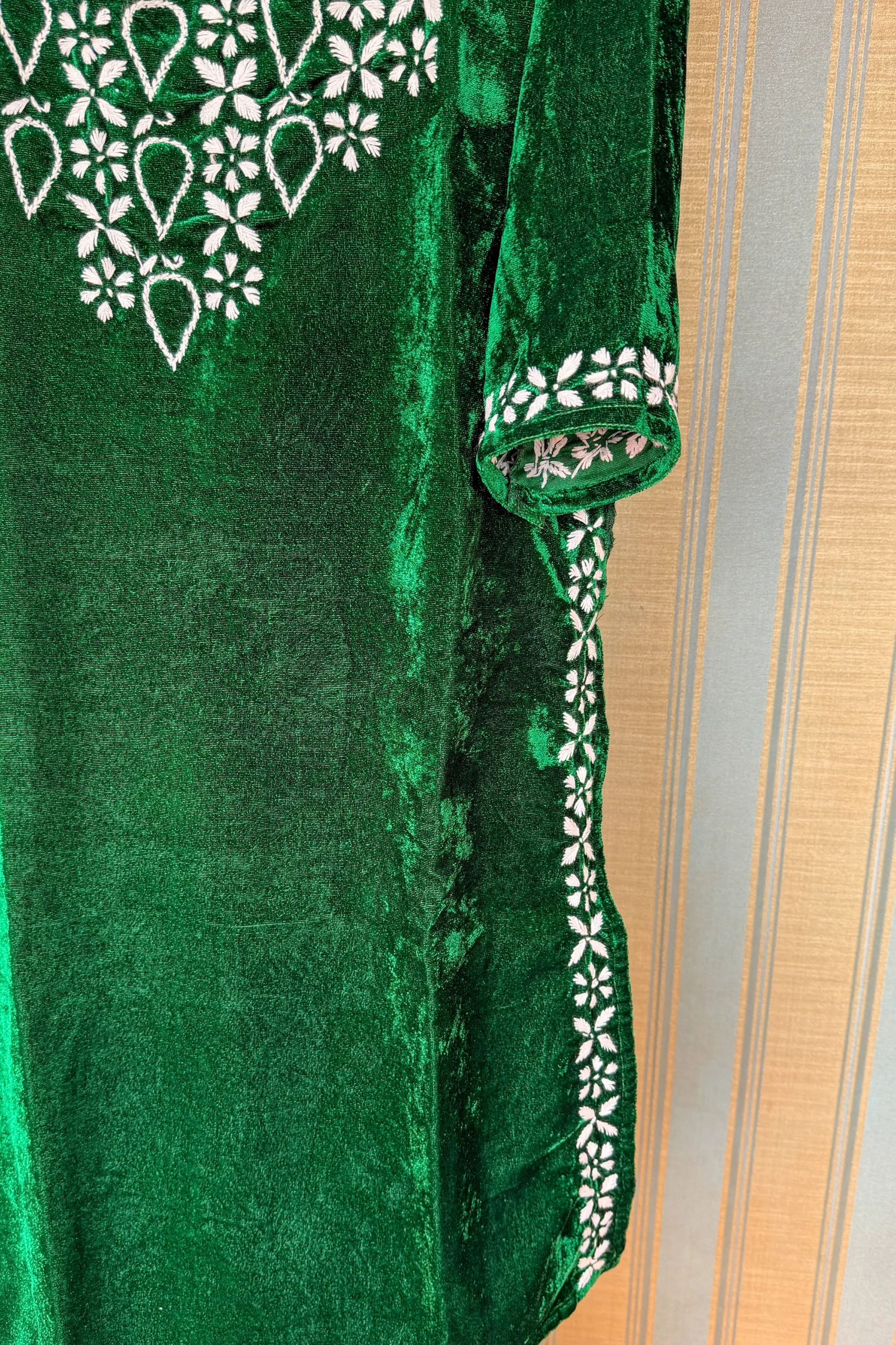 Arsh Hand Embroidered Velvet Chikankari Semi Stiched Coord Set - Image 3