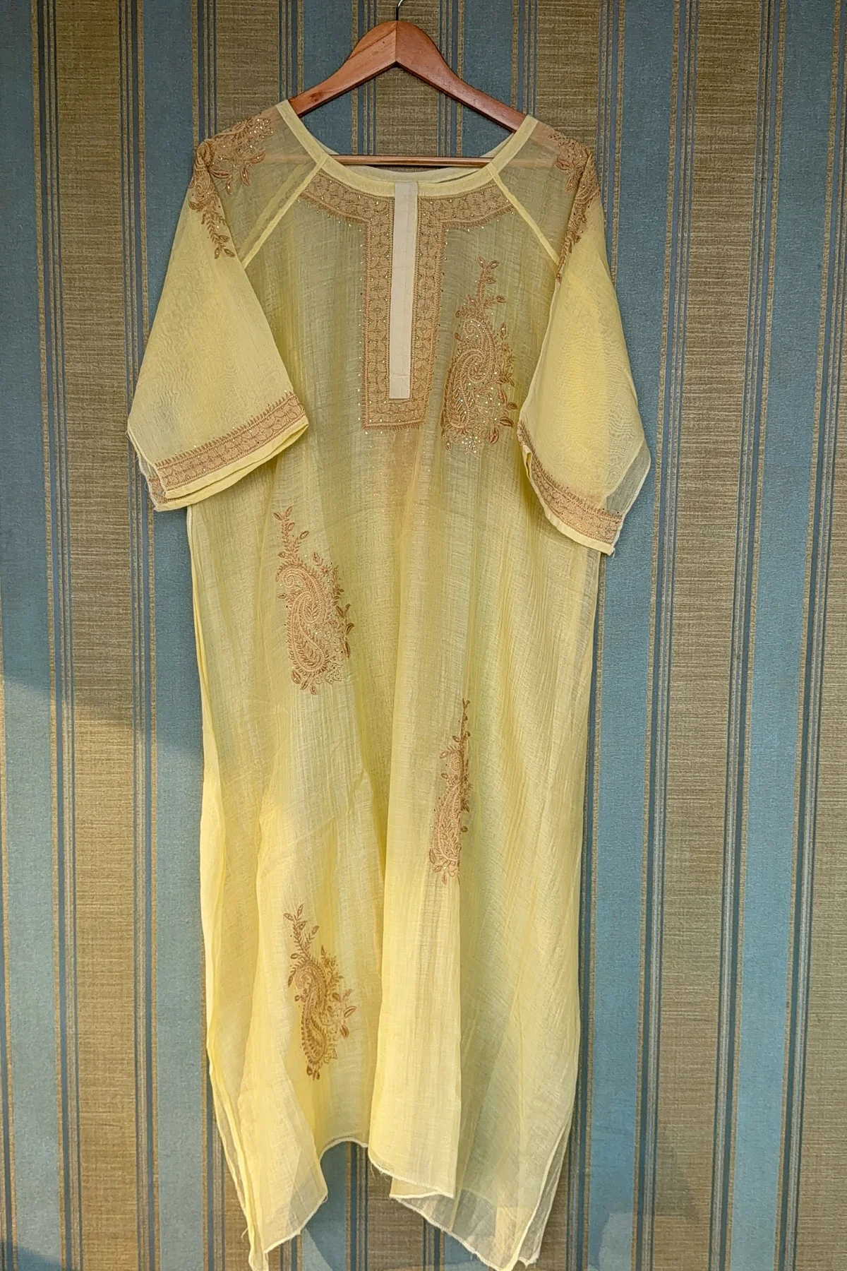 Arsh Handcrafted Mul Chanderi Kurti and Dupatta Semi Stitched set - Image 4