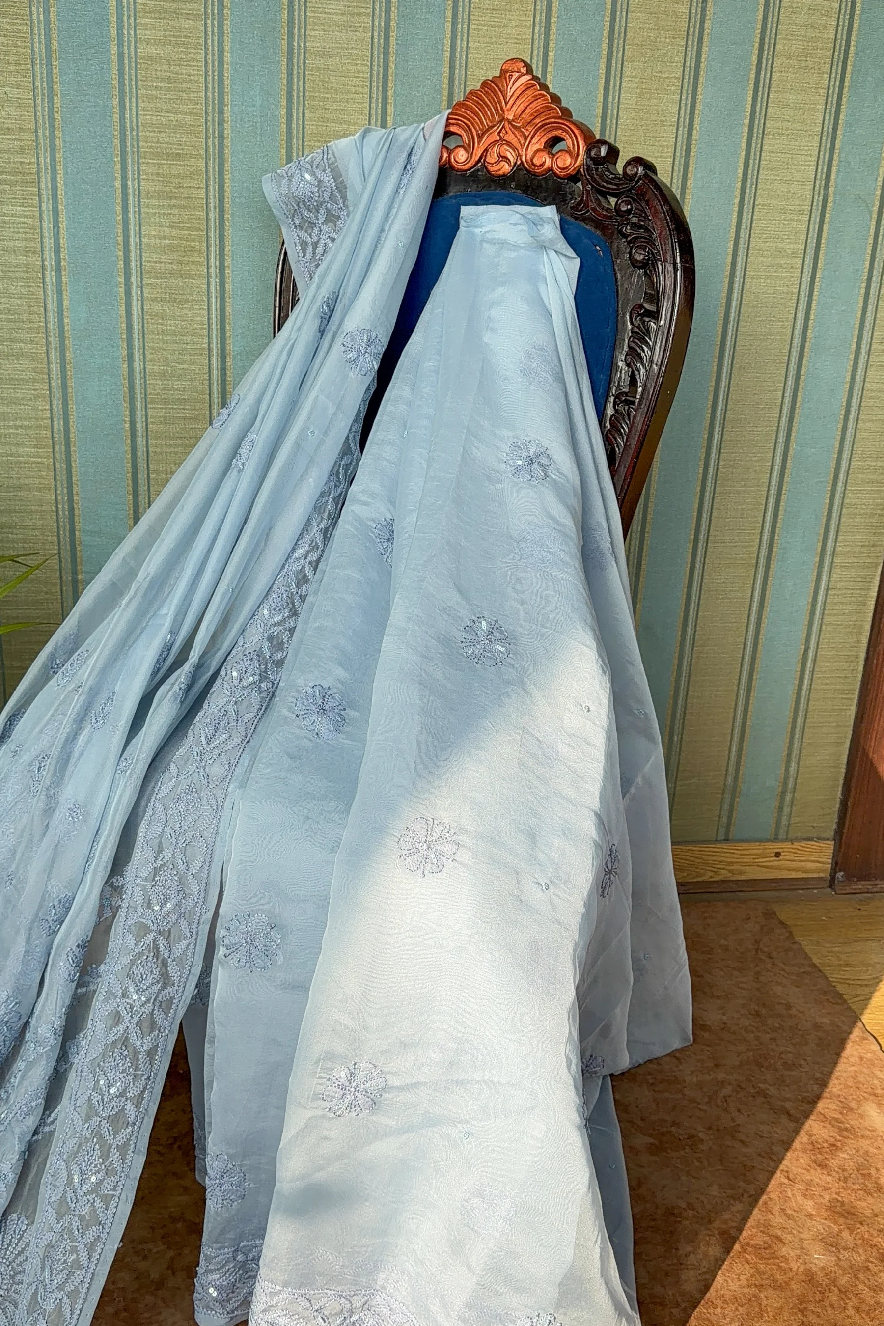 Arsh Handcrafted Organza Chikankari Fancy Saree - Image 3