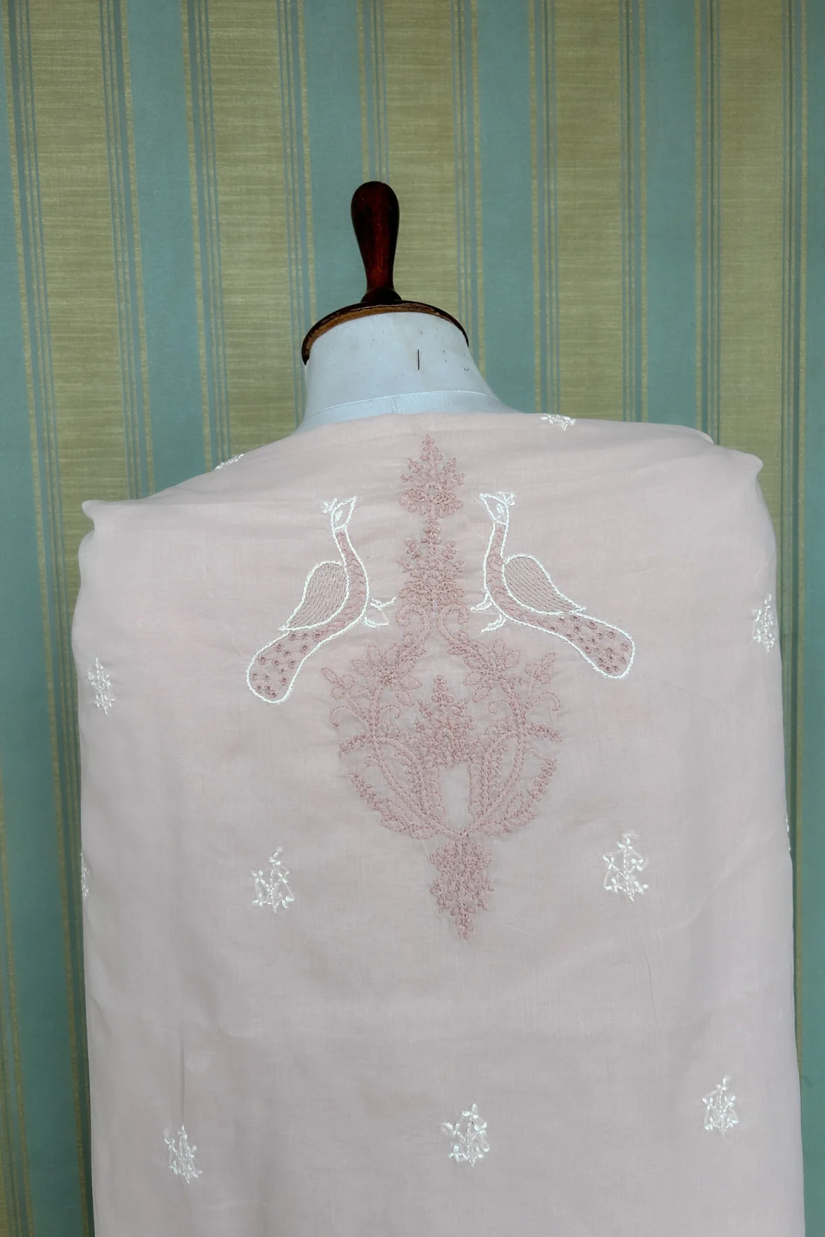 Arsh Handcrafted Cotton Unstitched Chikankari 3pc Suit - Image 4