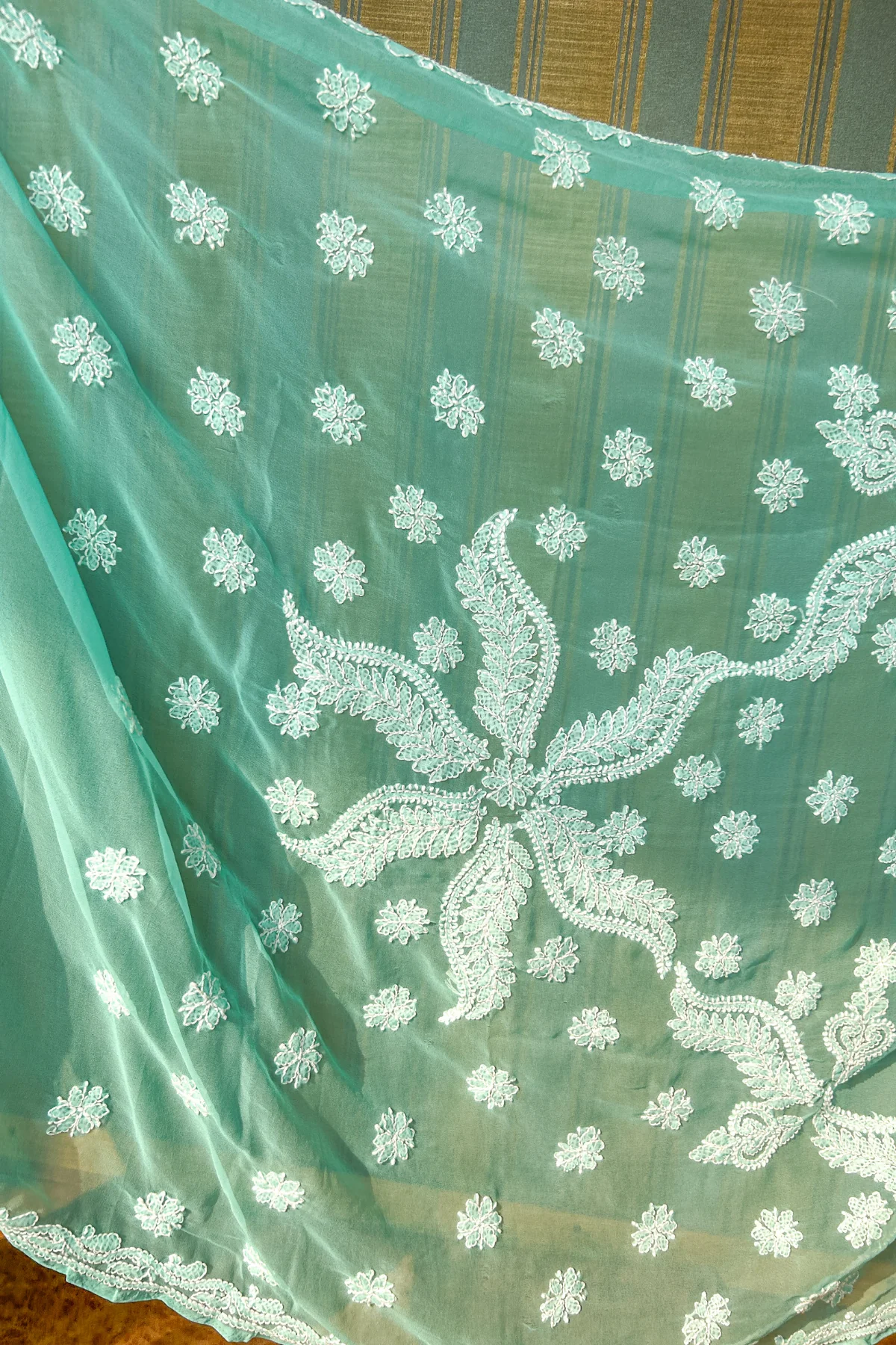 Arsh Handcrafted Semi Georgette Heavy Palla Turquoise Chikan Embroidered Saree - Image 8