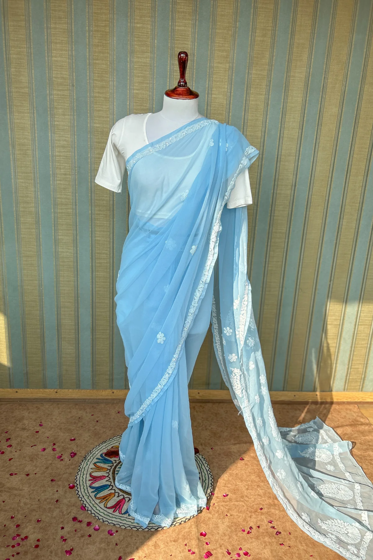 Arsh Handcrafted Semi Georgette Heavy Palla Blue Chikan Embroidered Saree - Image 3