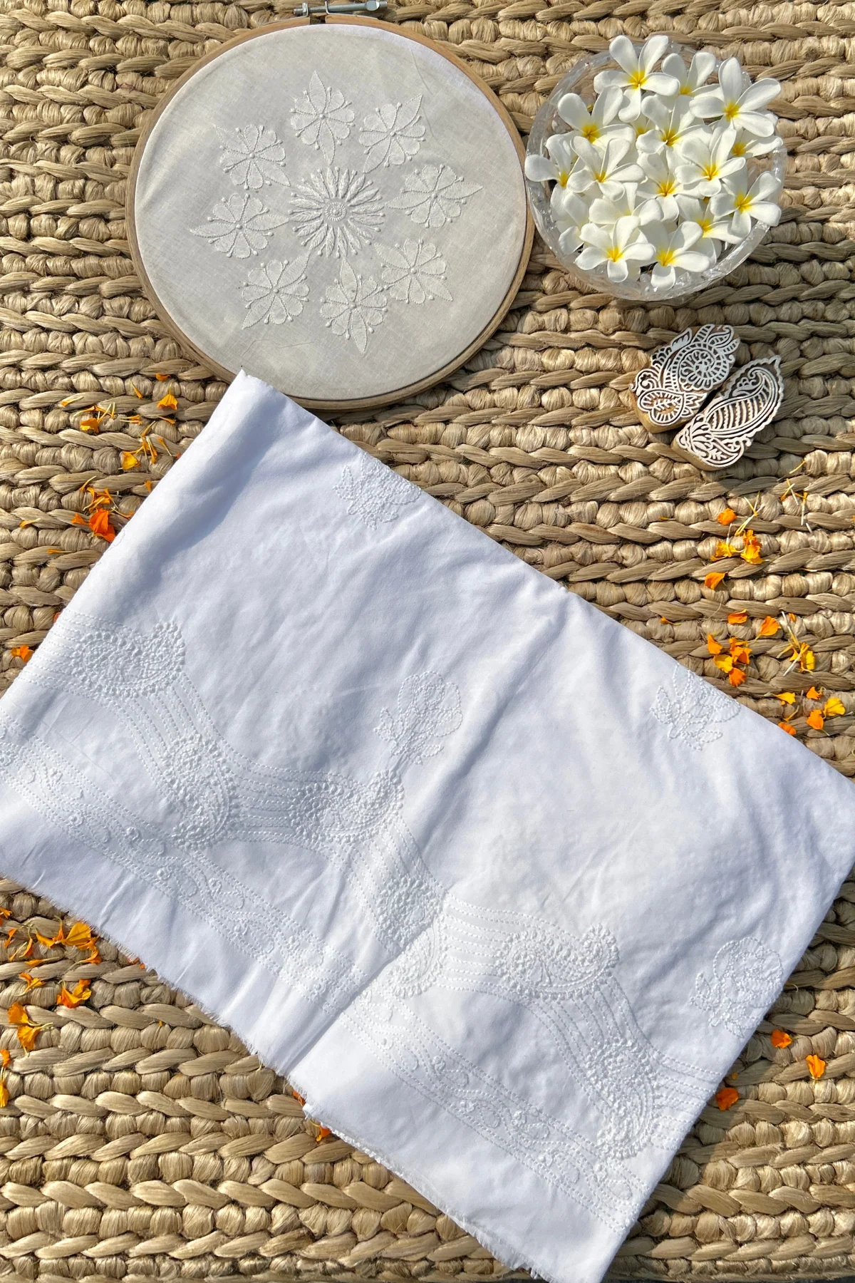 Arsh Hand Embroidered Pure Cotton Chikan Suit Pieces - Image 4