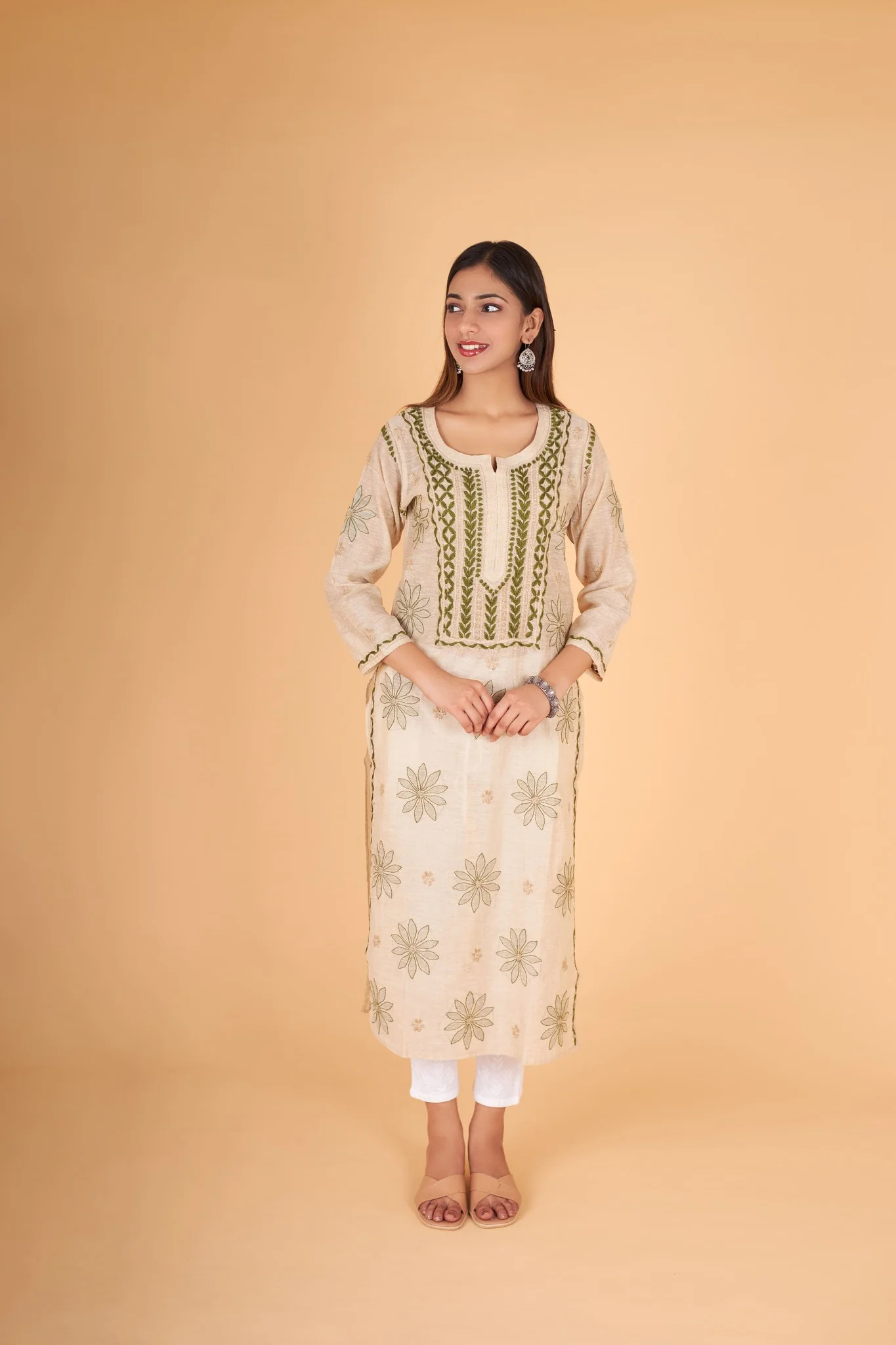 Arsh Handcrafted Gala Boota Khadi Cotton Kurti - Image 3