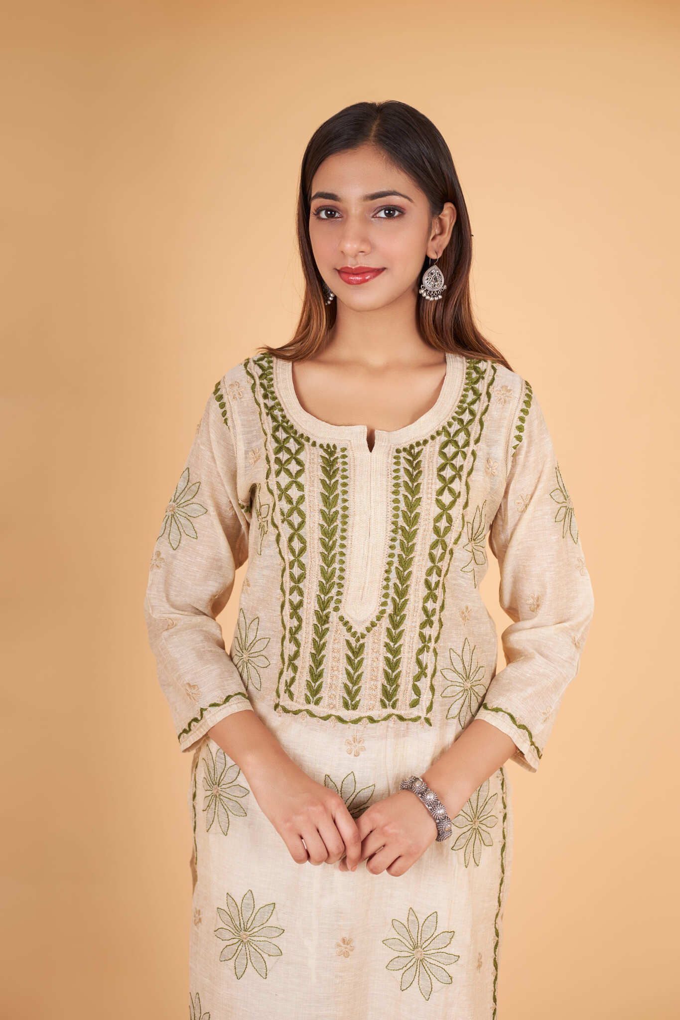 Arsh Handcrafted Gala Boota Khadi Cotton Kurti - Image 4