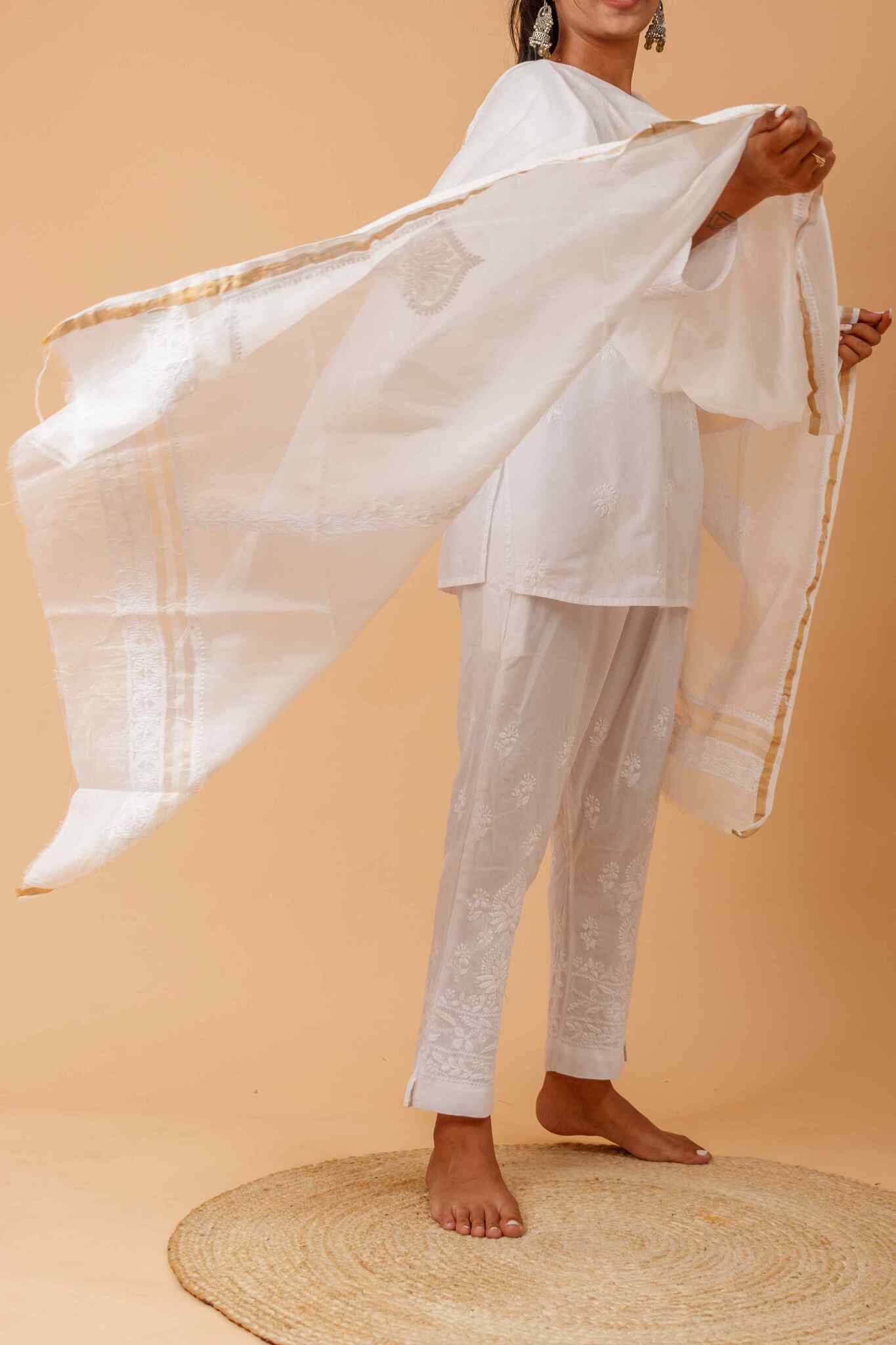 Arsh Handcrafted Pure Chanderi Chikankari Dupatta - Image 3
