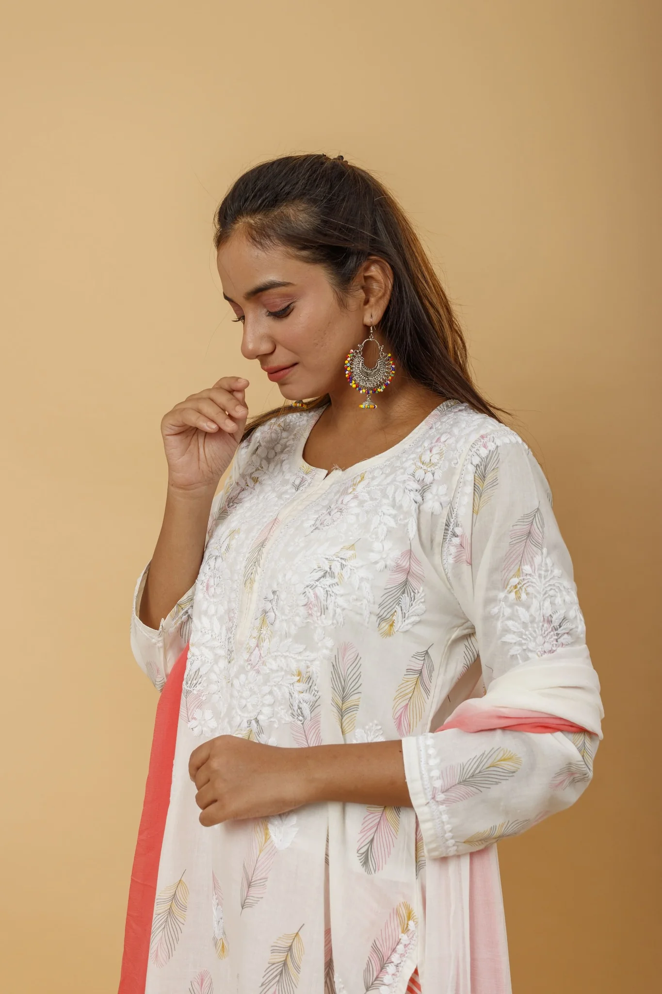 Arsh Handcrafted MulMul Cotton 3pc Kurti, Pant and Dupatta Chikankari Set - Image 2
