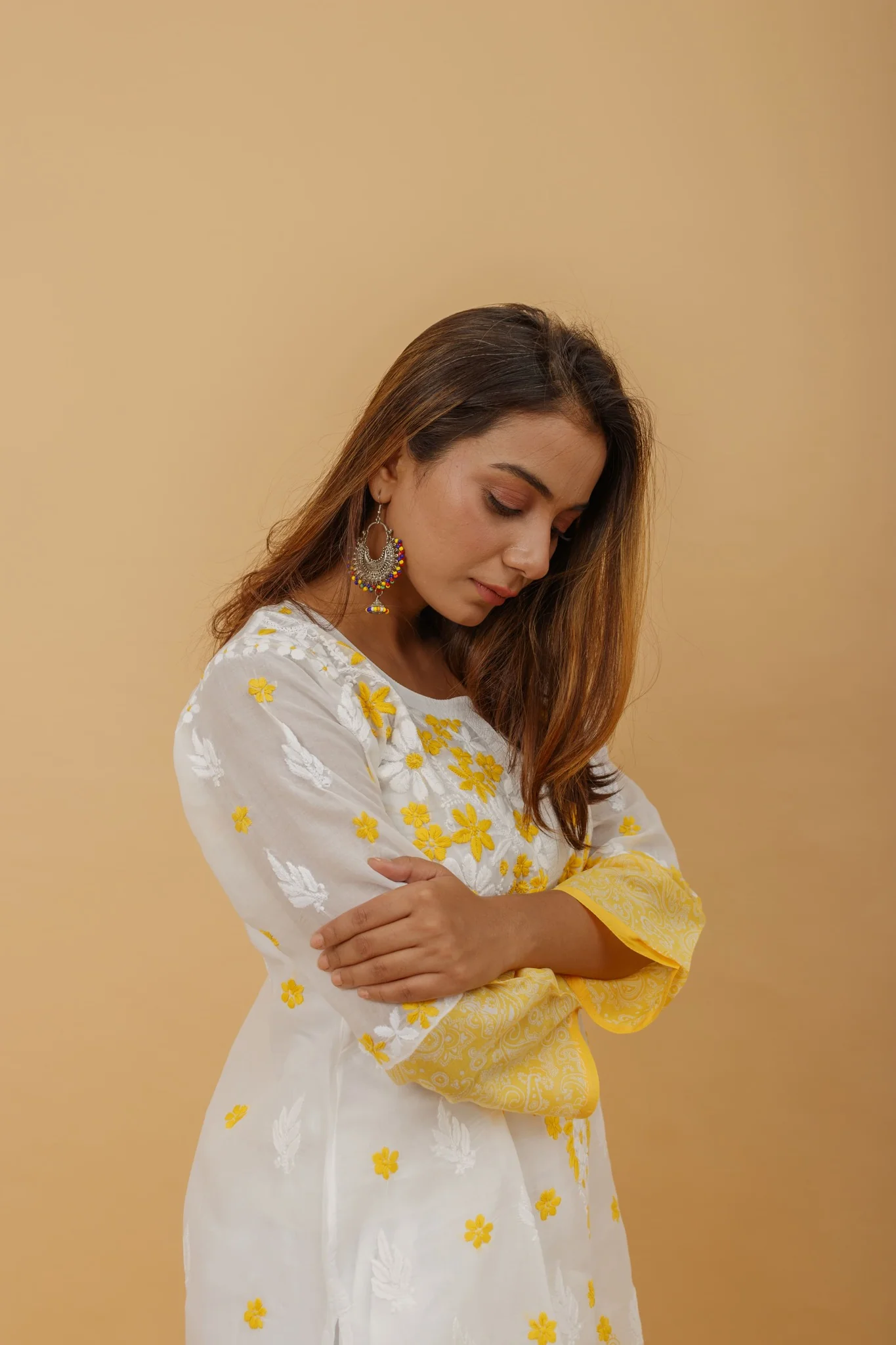 Arsh Handcrafted White and Yellow Pure Cotton Chikankari Kairi Printed Kurti - Image 4