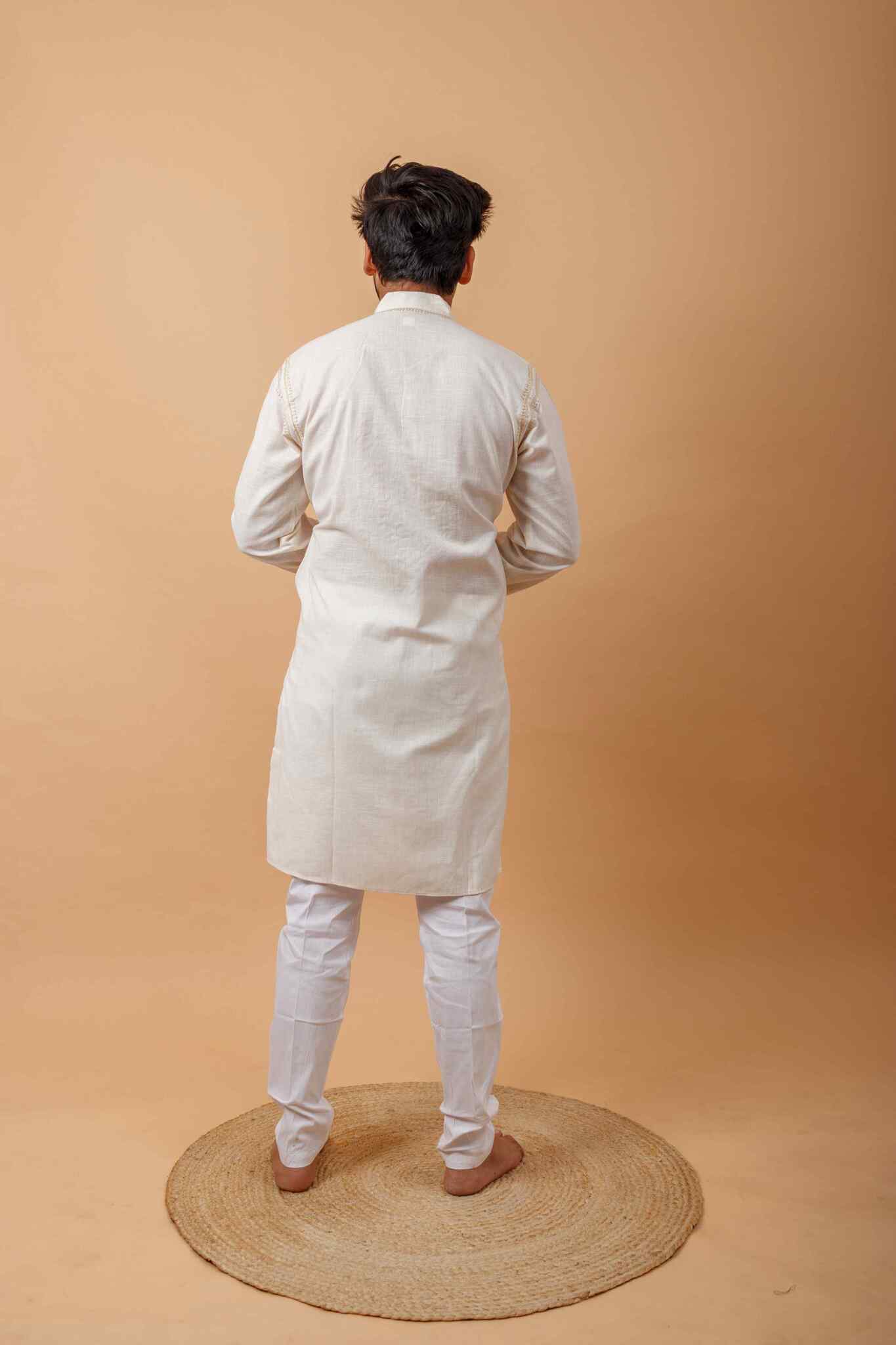 Arsh Handcrafted Off White Neck Embroidered Pure Cotton Men's Kurta - Image 2