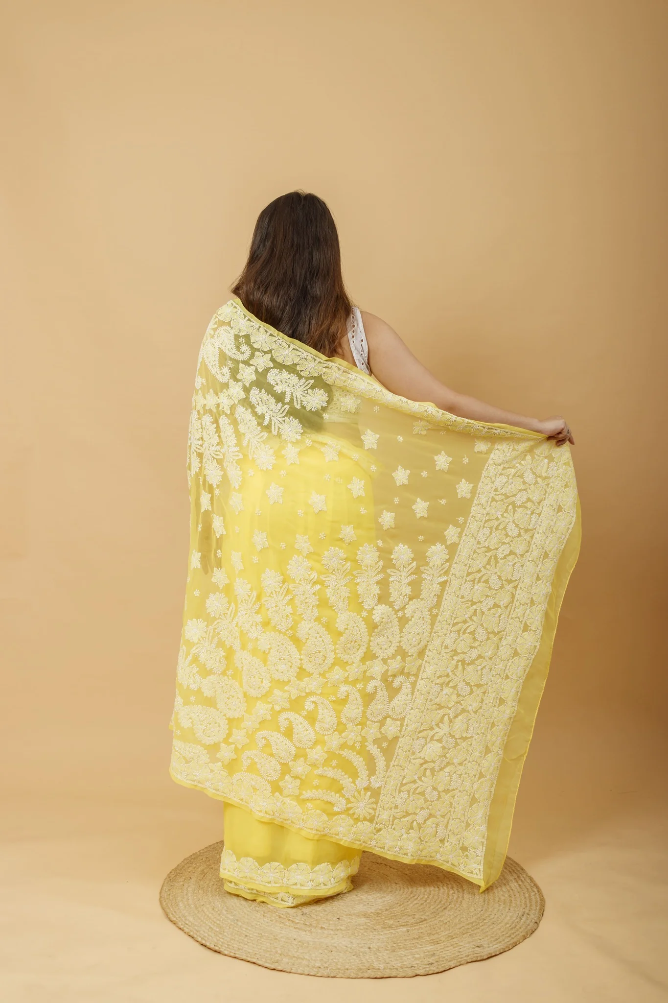 Arsh Handcrafted Semi Georgette Heavy Palla Chikan Embroidered Saree - Image 2