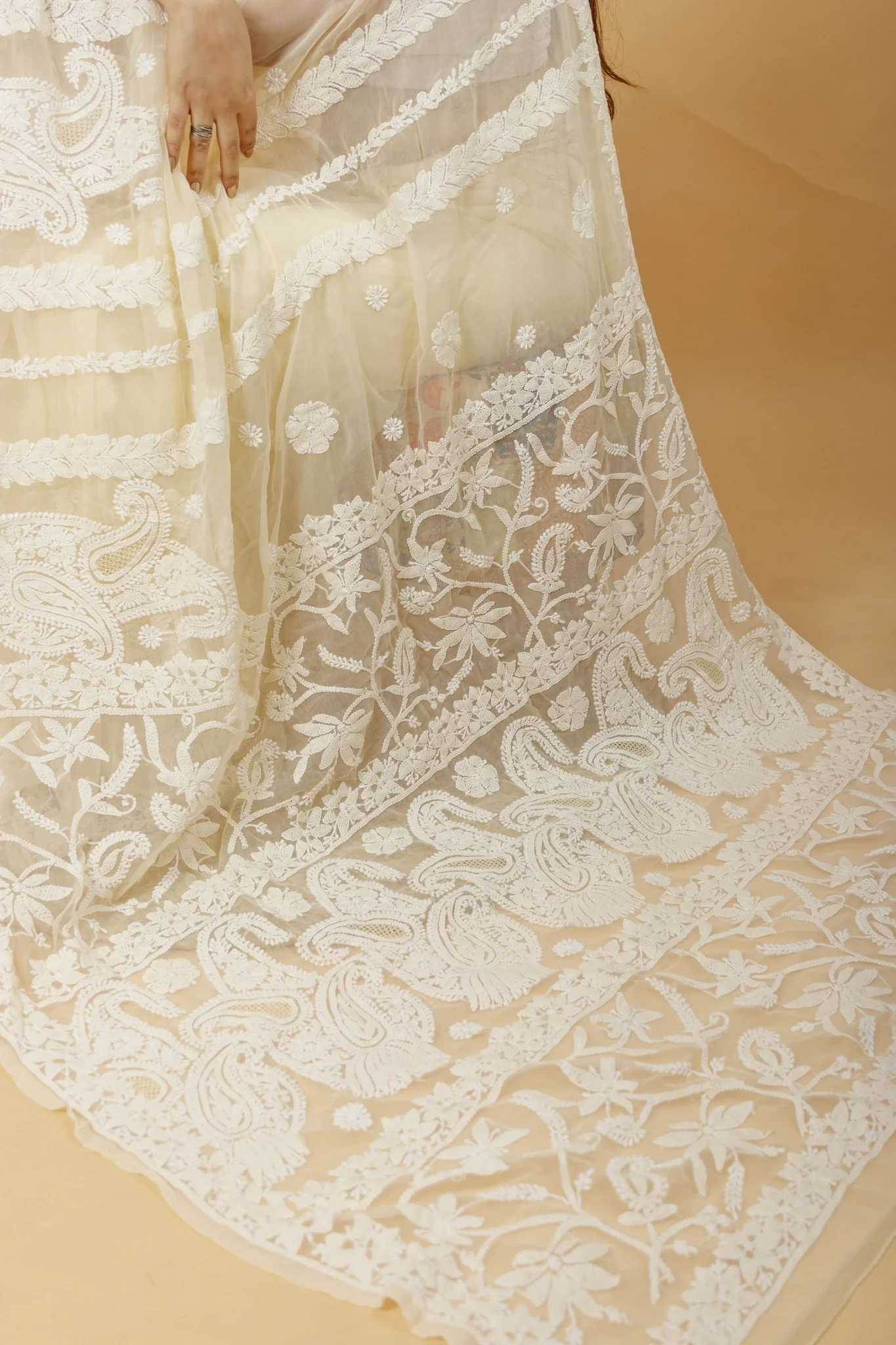 Arsh Handcrafted Semi Georgette Heavy Chikan Embroidered Saree - Image 3