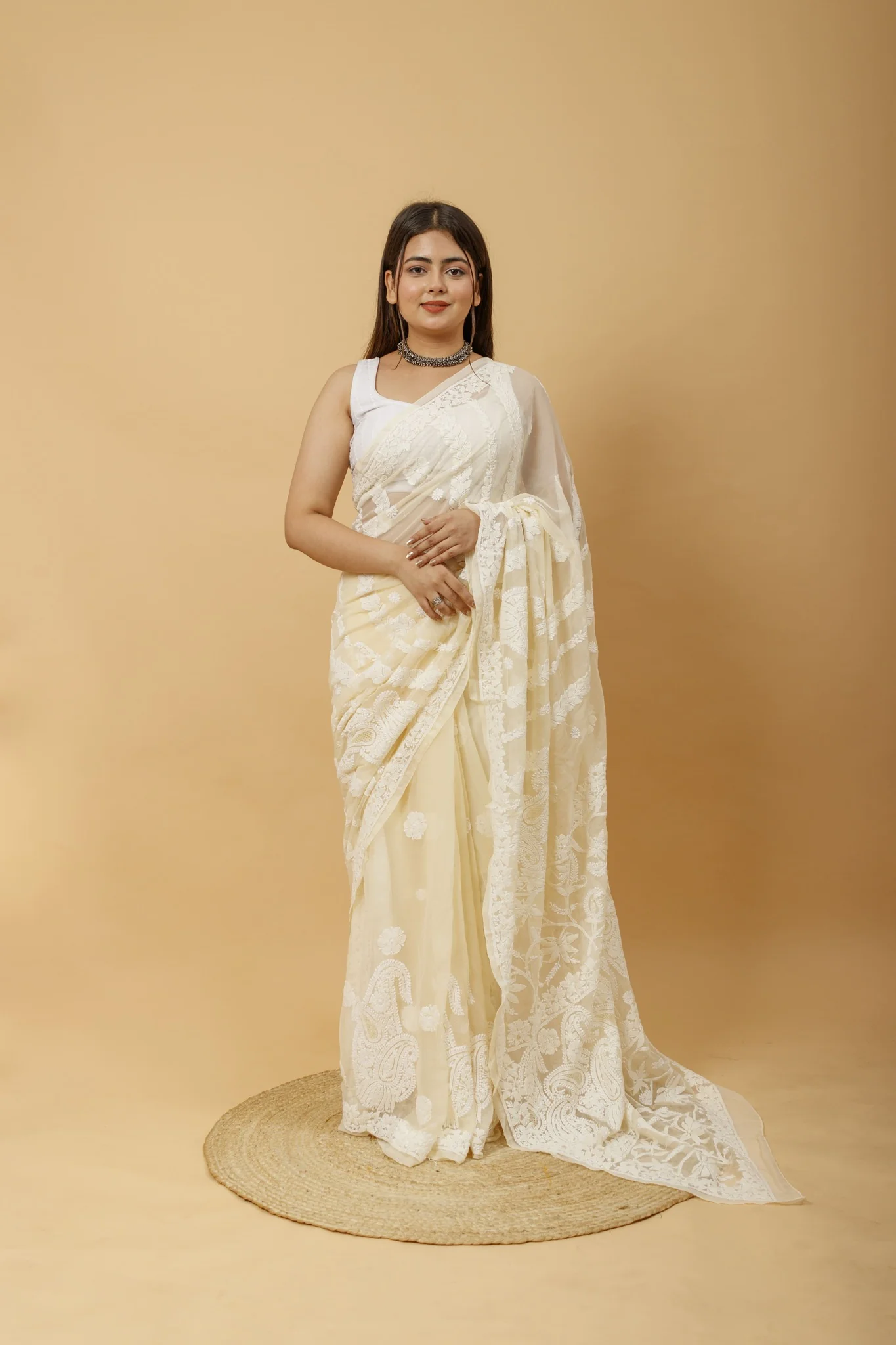 Arsh Handcrafted Semi Georgette Heavy Chikan Embroidered Saree - Image 4
