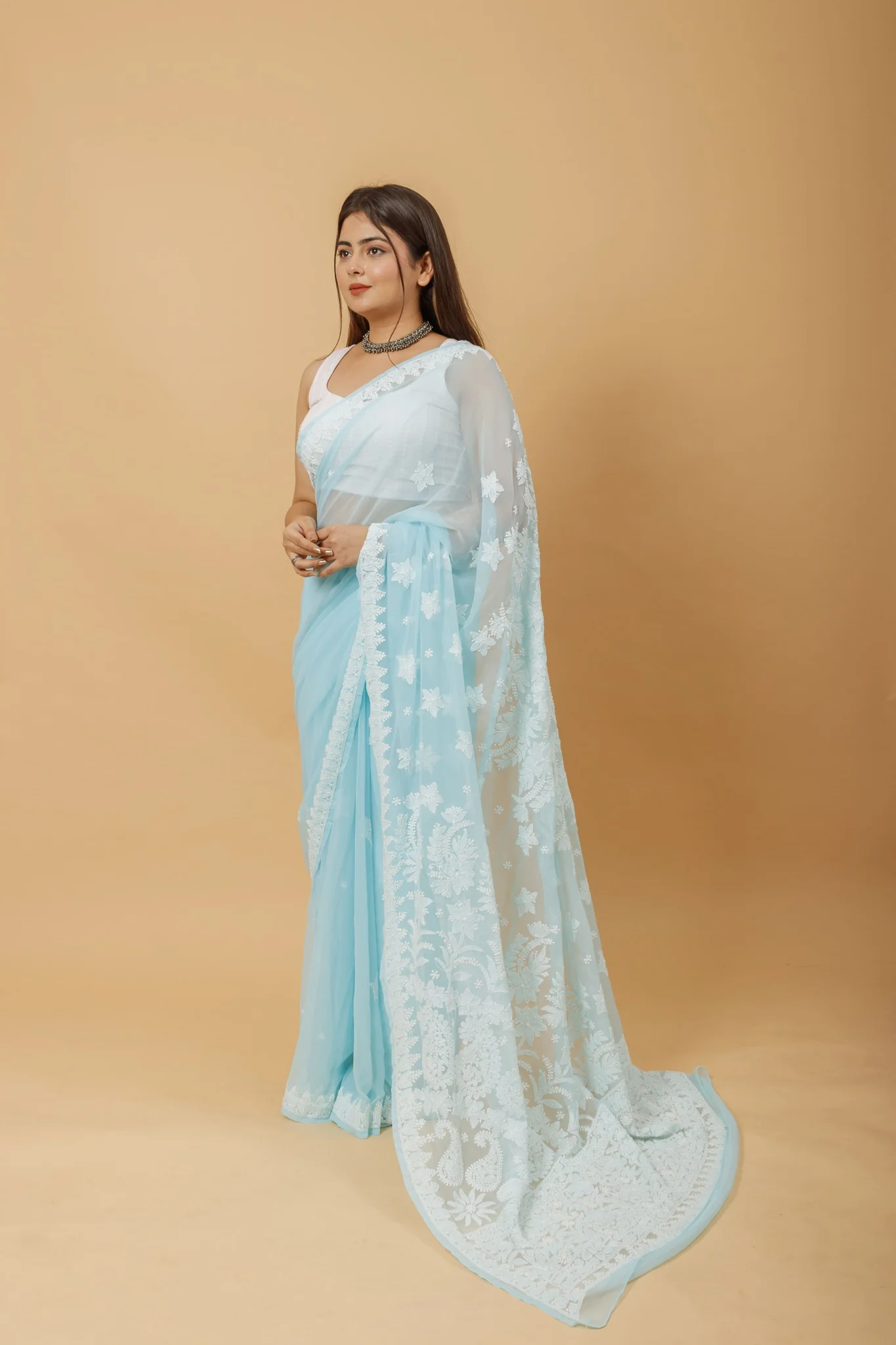 Arsh Handcrafted Semi Georgette Heavy Palla Chikan Embroidered Saree - Image 2