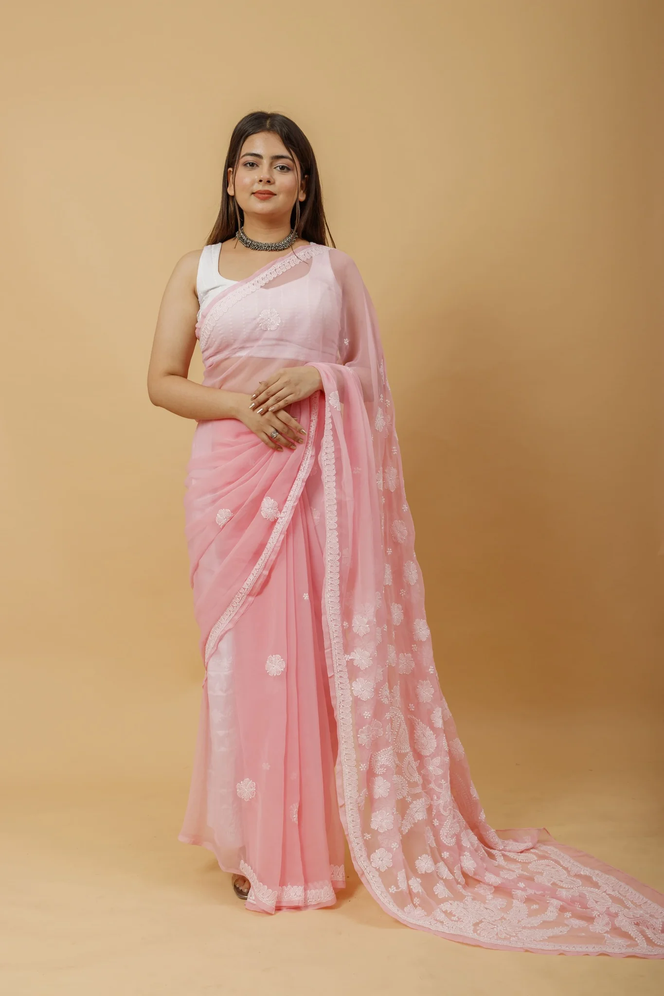 Arsh Handcrafted Semi Georgette Heavy Palla Chikan Embroidered Saree - Image 5
