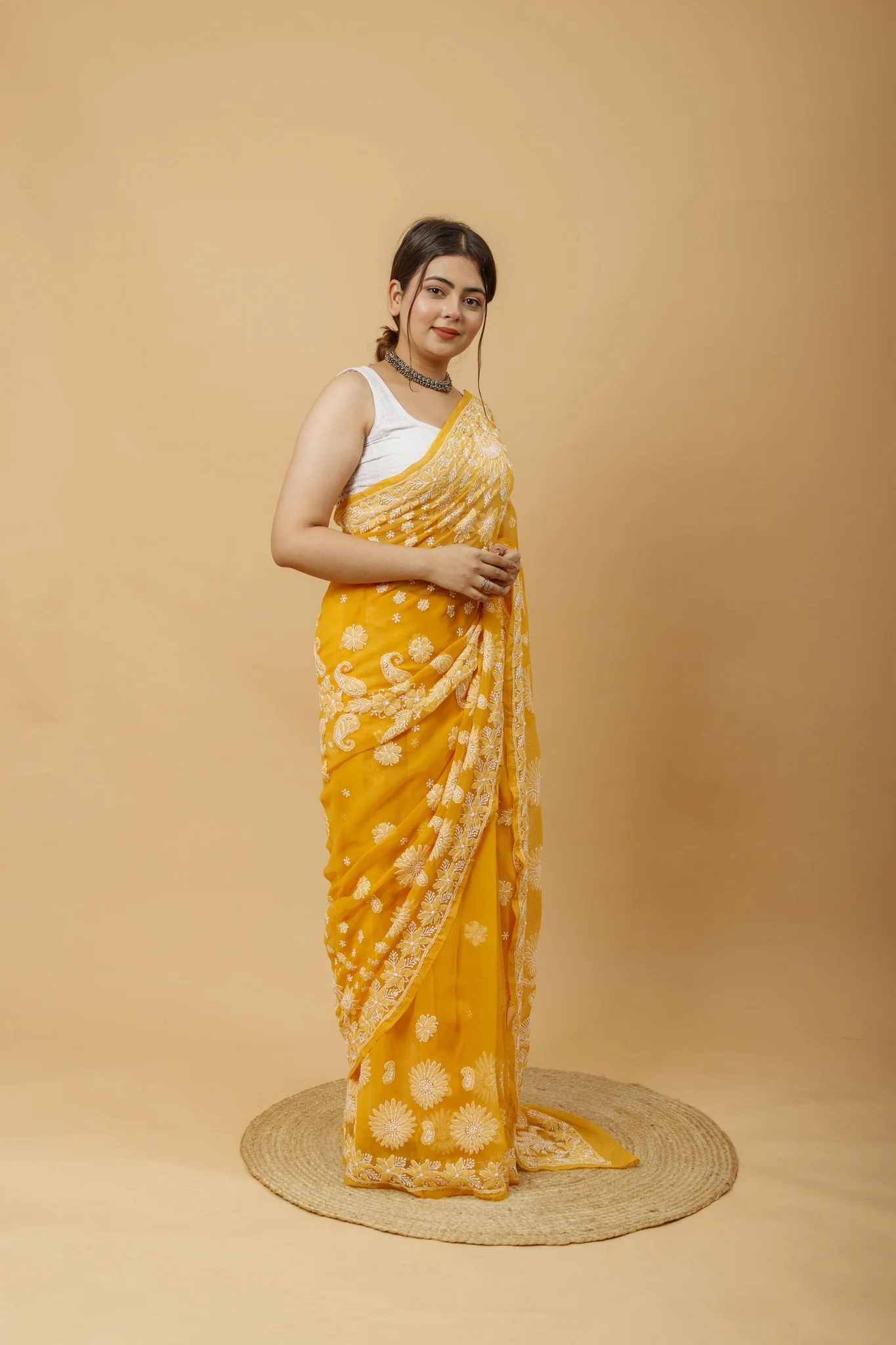 Arsh Handcrafted Semi Georgette Palla Chadi All Over Chikan Embroidered Saree - Image 4