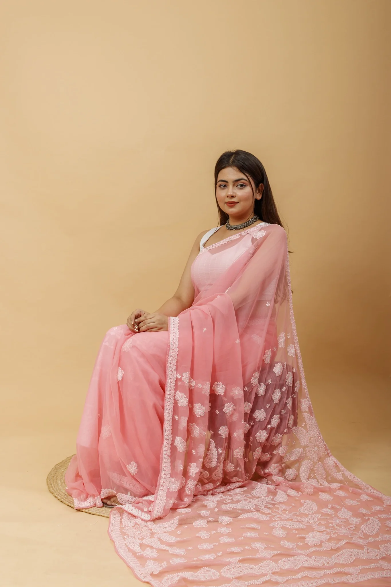 Arsh Handcrafted Semi Georgette Heavy Palla Chikan Embroidered Saree - Image 3