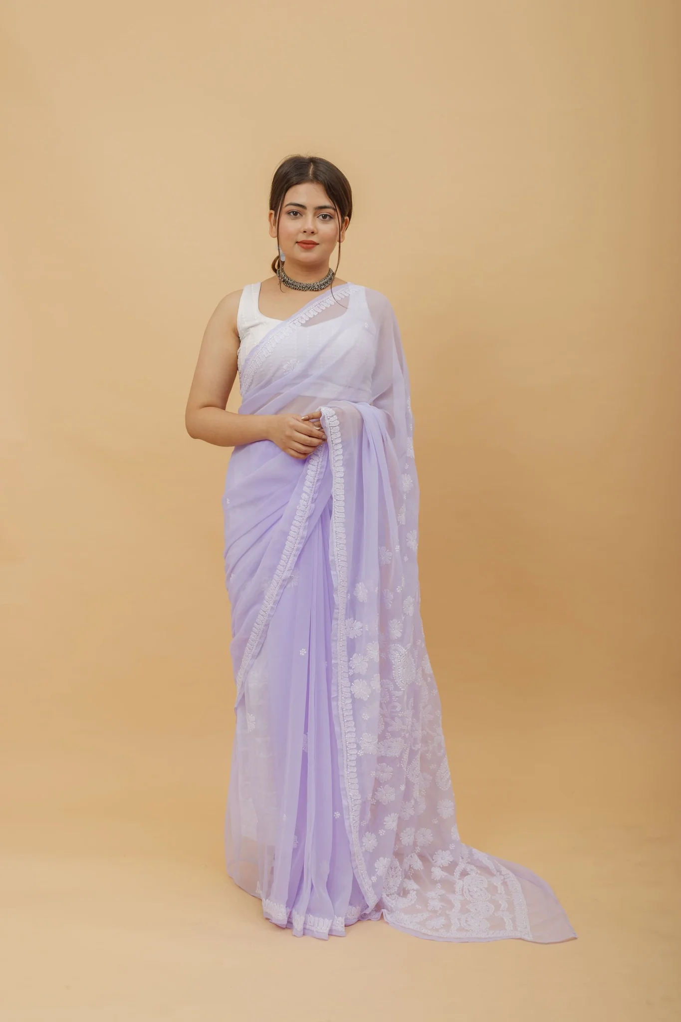 Arsh Handcrafted Semi Georgette Heavy Palla Chikan Embroidered Saree - Image 3