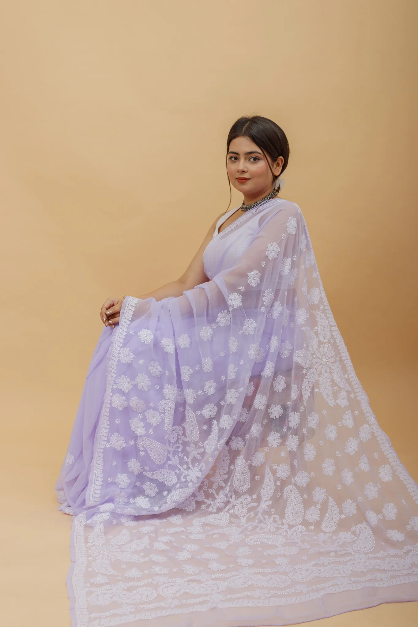 Arsh Handcrafted Semi Georgette Heavy Palla Chikan Embroidered Saree - Image 4