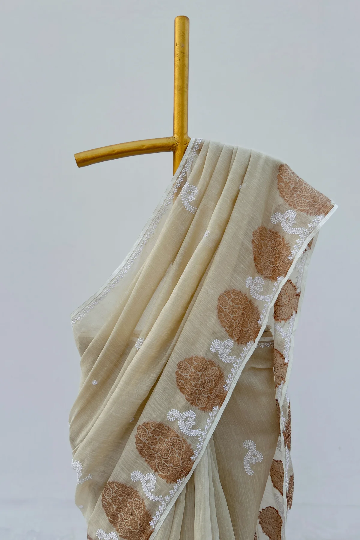 Arsh Handcrafted Boota Skirt Jaal Chikankari Pure Tissue Saree - Image 2