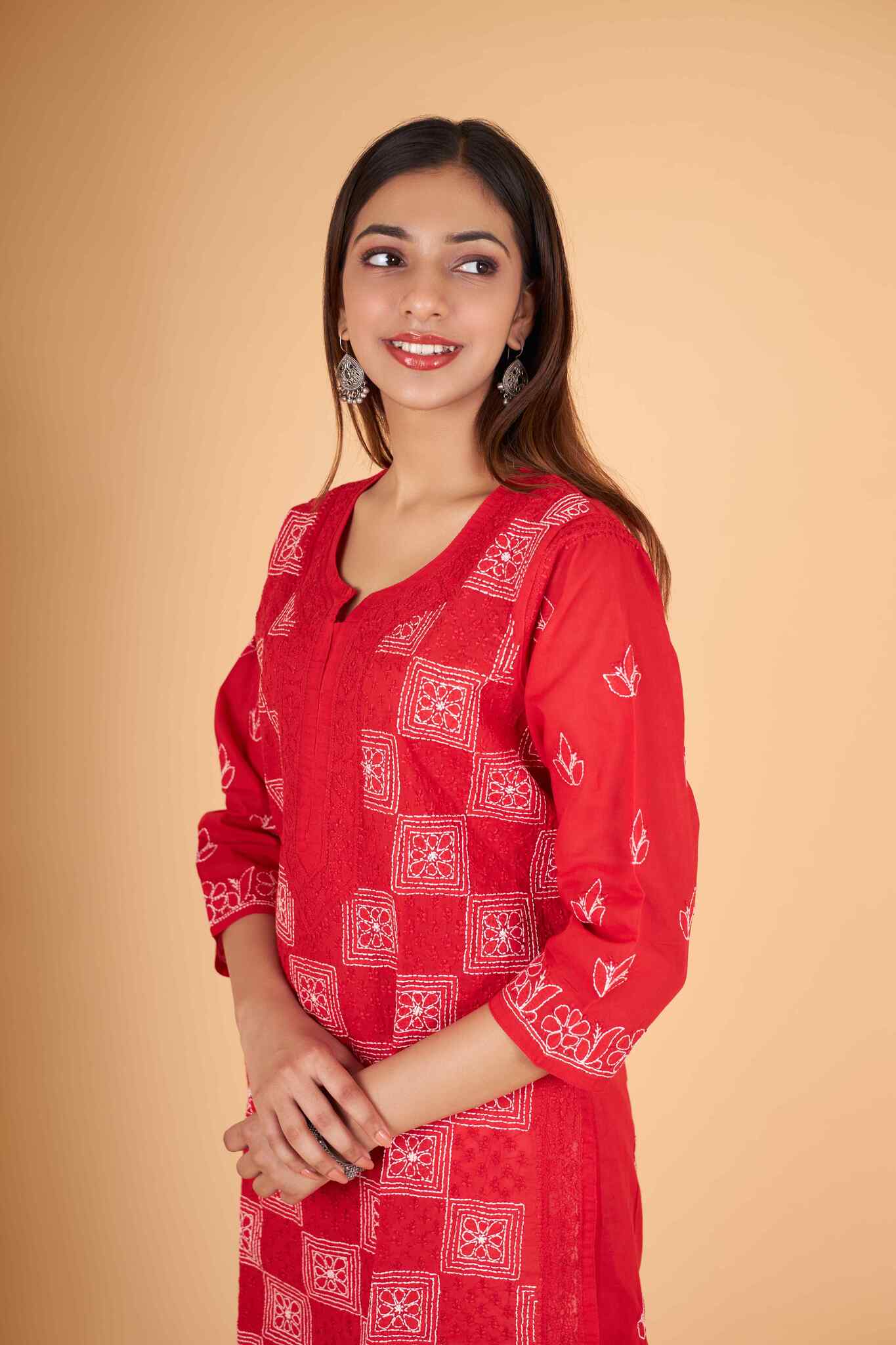 Arsh Handcrafted Red Front Jaal Pure Cotton Kurti - Image 3