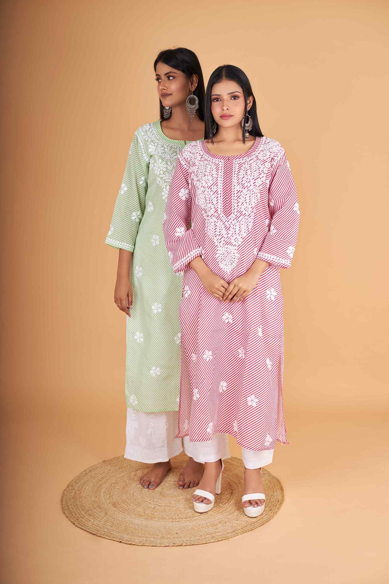 Arsh Handcrafted Leheriya Print Pure Cotton Chikan Kurti - Image 6