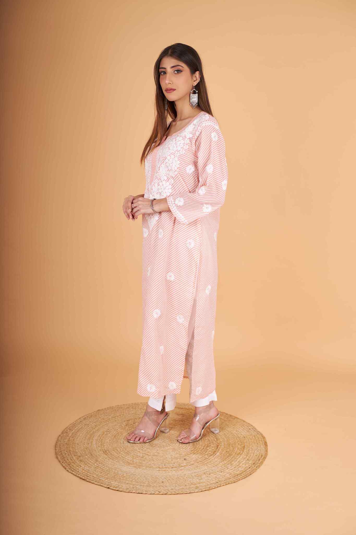 Arsh Handcrafted Leheriya Print Pure Cotton Chikan Kurti - Image 5